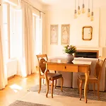 Dvorak Lägenhet *